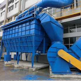 脈沖除塵器作業(yè)現(xiàn)場(chǎng)