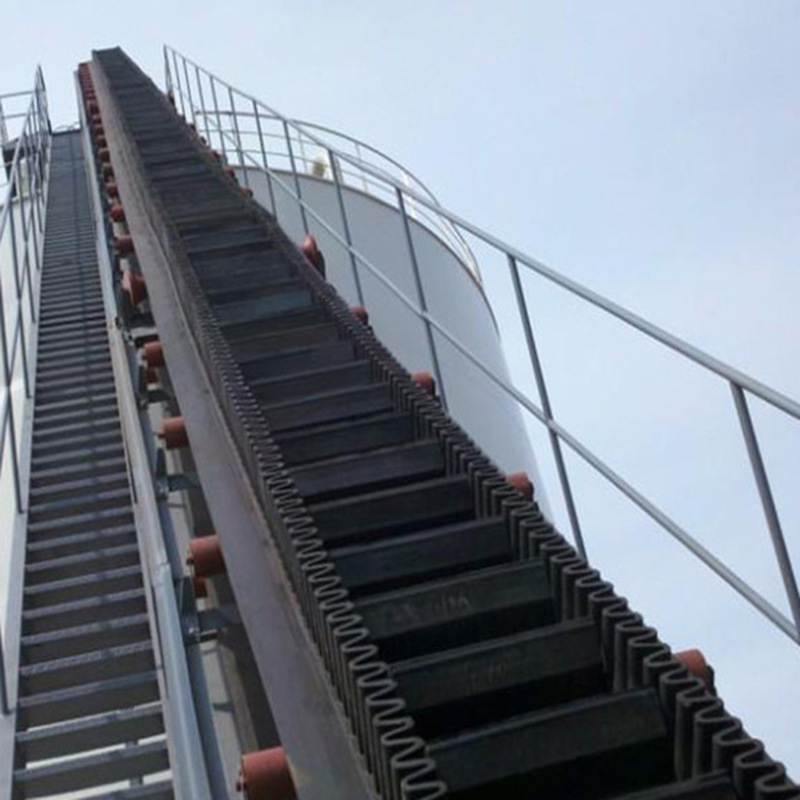 裙邊皮帶輸送機(jī)的作用和特點(diǎn)